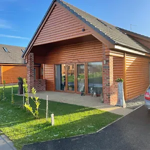 31 Cherry East Riding Of Yorkshire Hot Tub & Fishing Holiday park