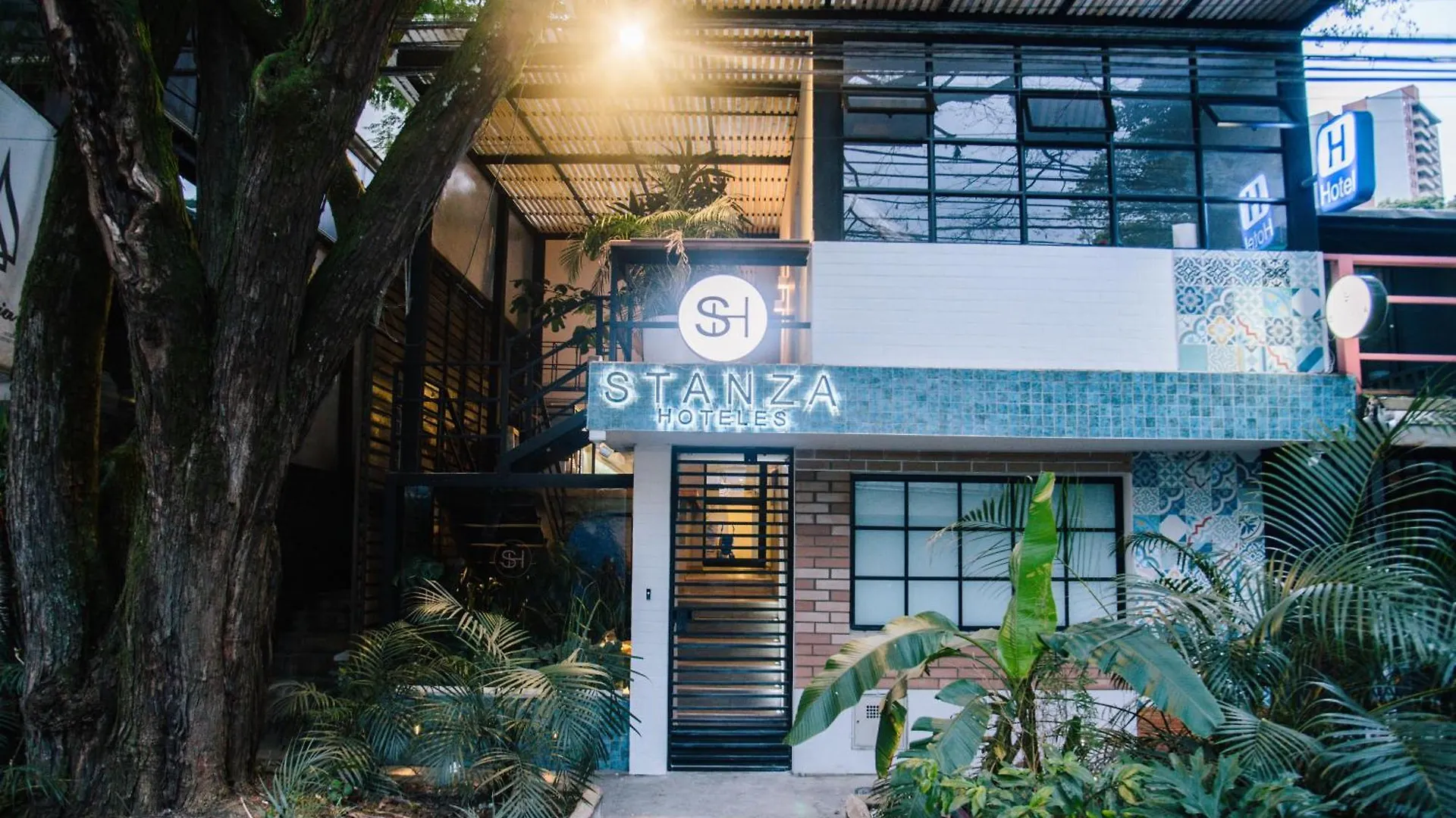 Stanza Hotel Medellín
