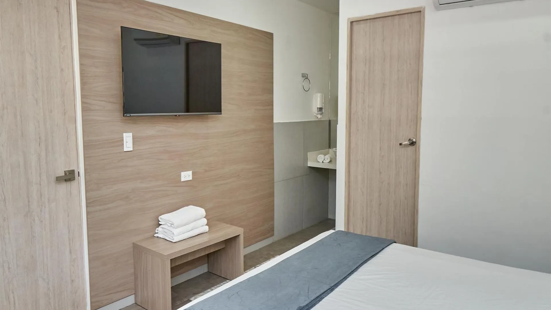 ***  Stanza Hotel Medellín Colombie